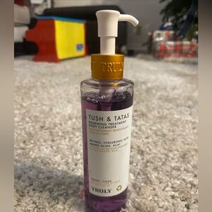 NEW Truly Tush & Tatas Body Cleanser Retinol Hyaluronic